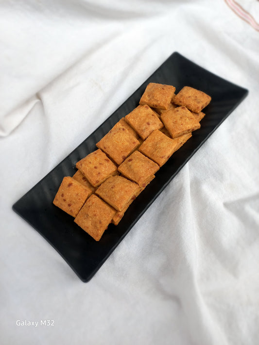 Premium Cheese Garlic Biscuits